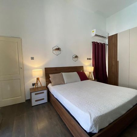 Blue Waters Town House Apartamento Tarxien Exterior foto